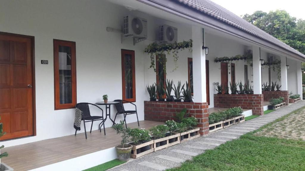 Отель Cozy House Chiangrai Чианграй Экстерьер фото