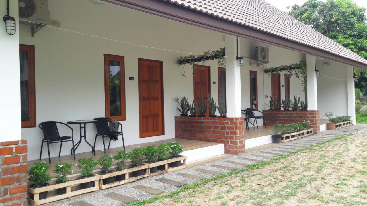 Отель Cozy House Chiangrai Чианграй Экстерьер фото